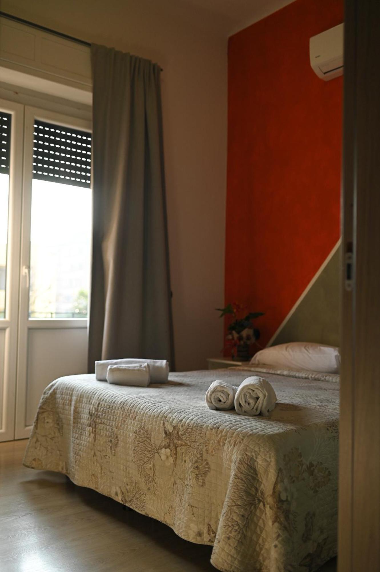 La Gloria Rho Private Rooms Only Exterior foto